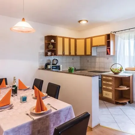 Petar By Guide Apartamento *