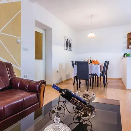 Petar By Guide Apartamento *