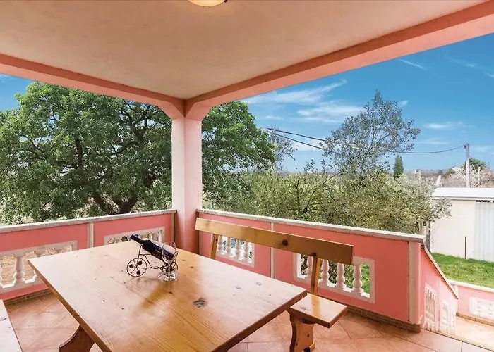 Διαμέρισμα Petar By Guide Galižana